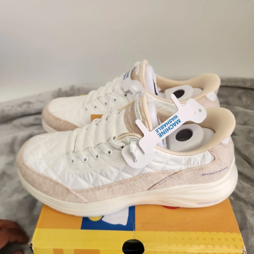 Skechers Slip-ins Women's 8.5 White Natural Contour Foam Quilted Sneakers Wide